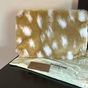 New authentic Burberry clutch